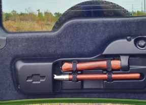 Ложемент (футляр) с топором и лопатой в багажник Chevrolet Niva (все г.в)