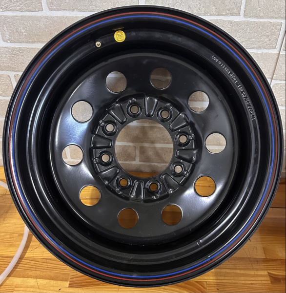 Диск усиленный Ford F250 стальной черный 8x170 9xR17 d124.7 ET-20 (уценка)