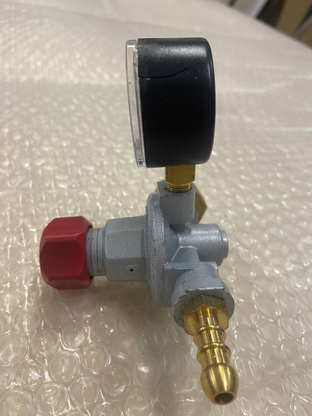 Регулятор давления газа с манометром type 912, 8-14 кг/ч, 0,5-4 Бар (уценка)