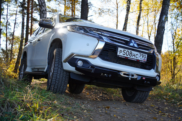 Бампер РИФ силовой передний Mitsubishi Pajero Sport 2015-2020 под площадку для лебёдки RIFPS3-33003