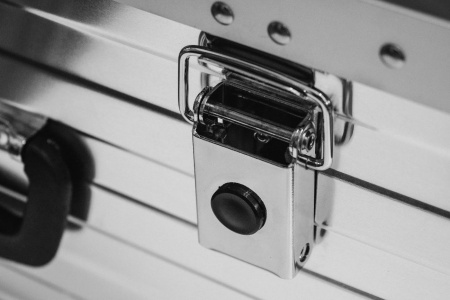 Ящик алюминиевый РИФ 568х377х360 мм (ДхШхВ)