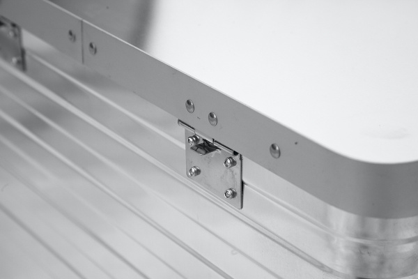 Ящик алюминиевый РИФ 568х377х360 мм (ДхШхВ)