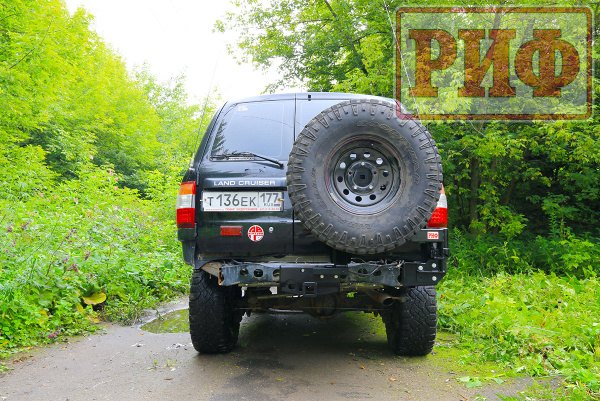 Калитка РИФ с фаркопом в штатный задний бампер Toyota Land Cruiser 105