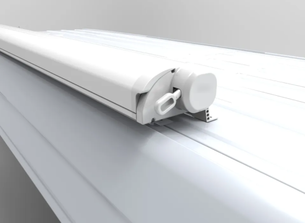 2 Маркиза автомобильная РИФ 3,0х2,5 м кассетная, привод механический, электромотор, корпус белый