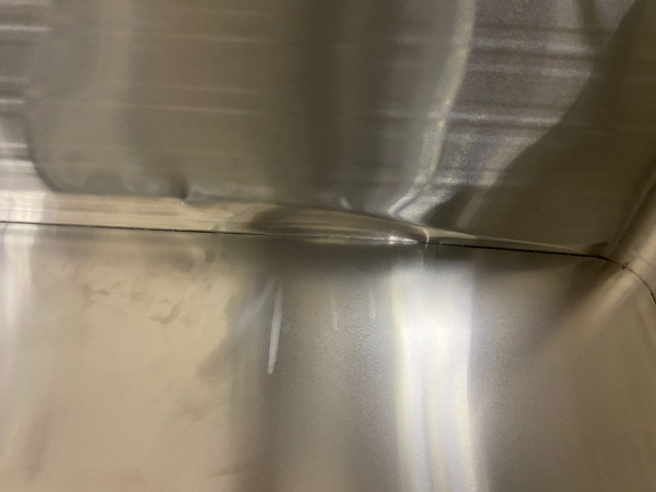 Ящик алюминиевый РИФ усиленный с замком 782х385х379 мм (ДхШхВ) (уценка)