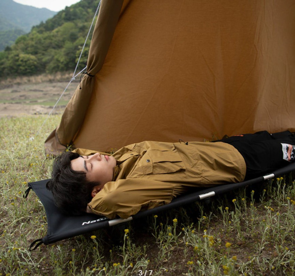 4.Раскладушка туристическая XJC05, черная