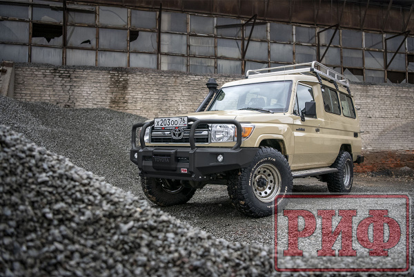 Бампер РИФ передний Toyota Land Cruiser 76/78 2007+ c доп. фарами и защит. дугой, под штат. лебедку