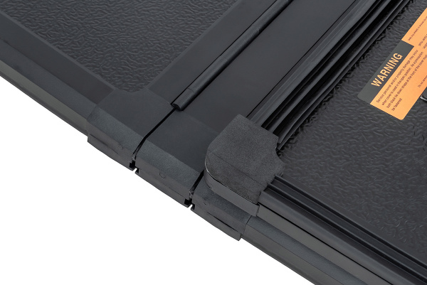 Крышка кузова РИФ для Dodge Ram 2009 с рембоксами, трёхсекц. 1763х1346 мм, алюм., черная (5,8 ft)